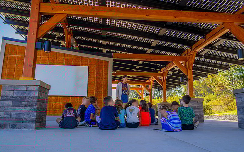 outdoor-classroom-elementary-school